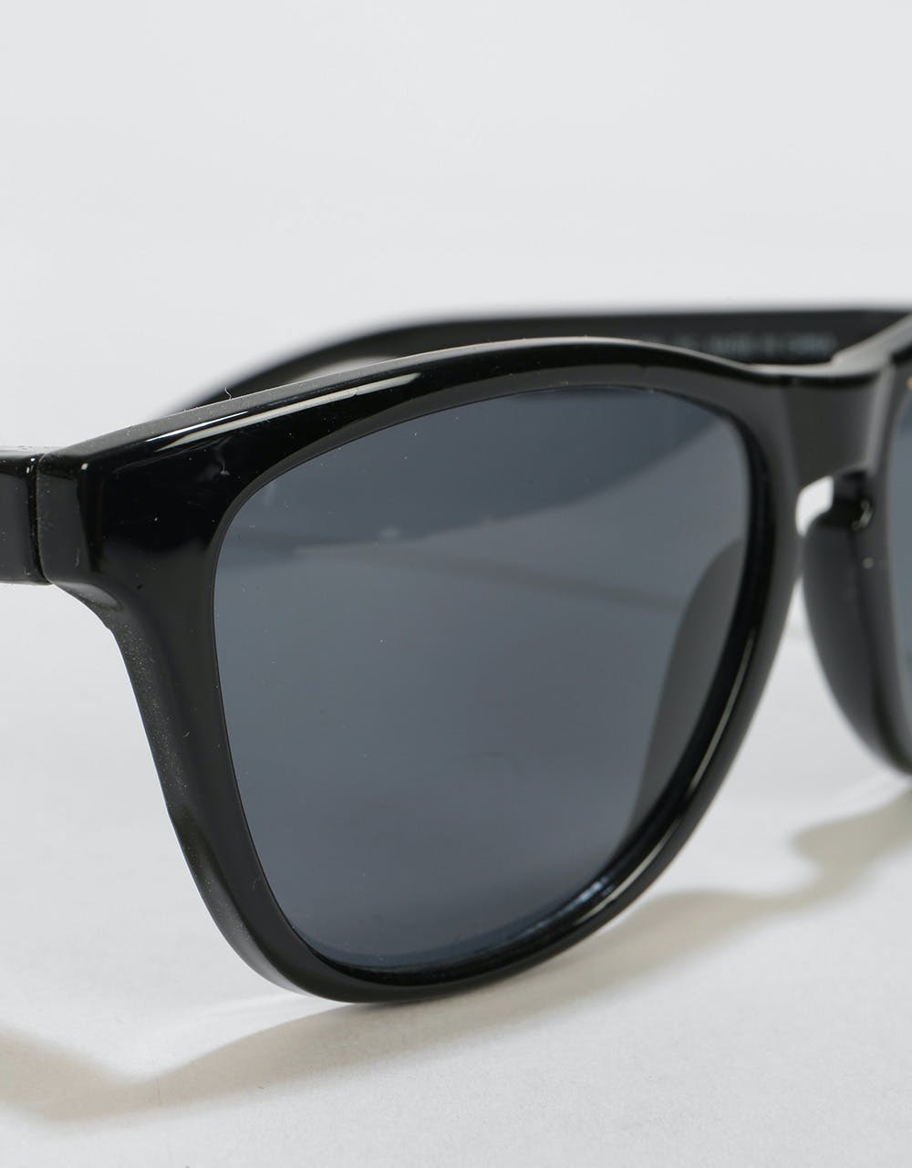 Route One New Wayfarer Sunglasses - Black