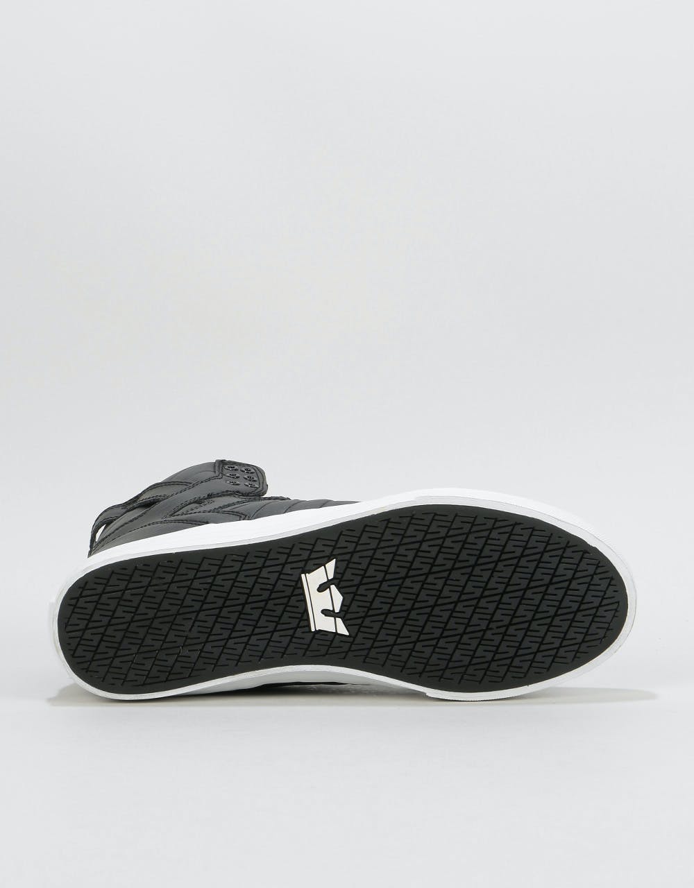 Supra Skytop Skate Shoes - Black/White
