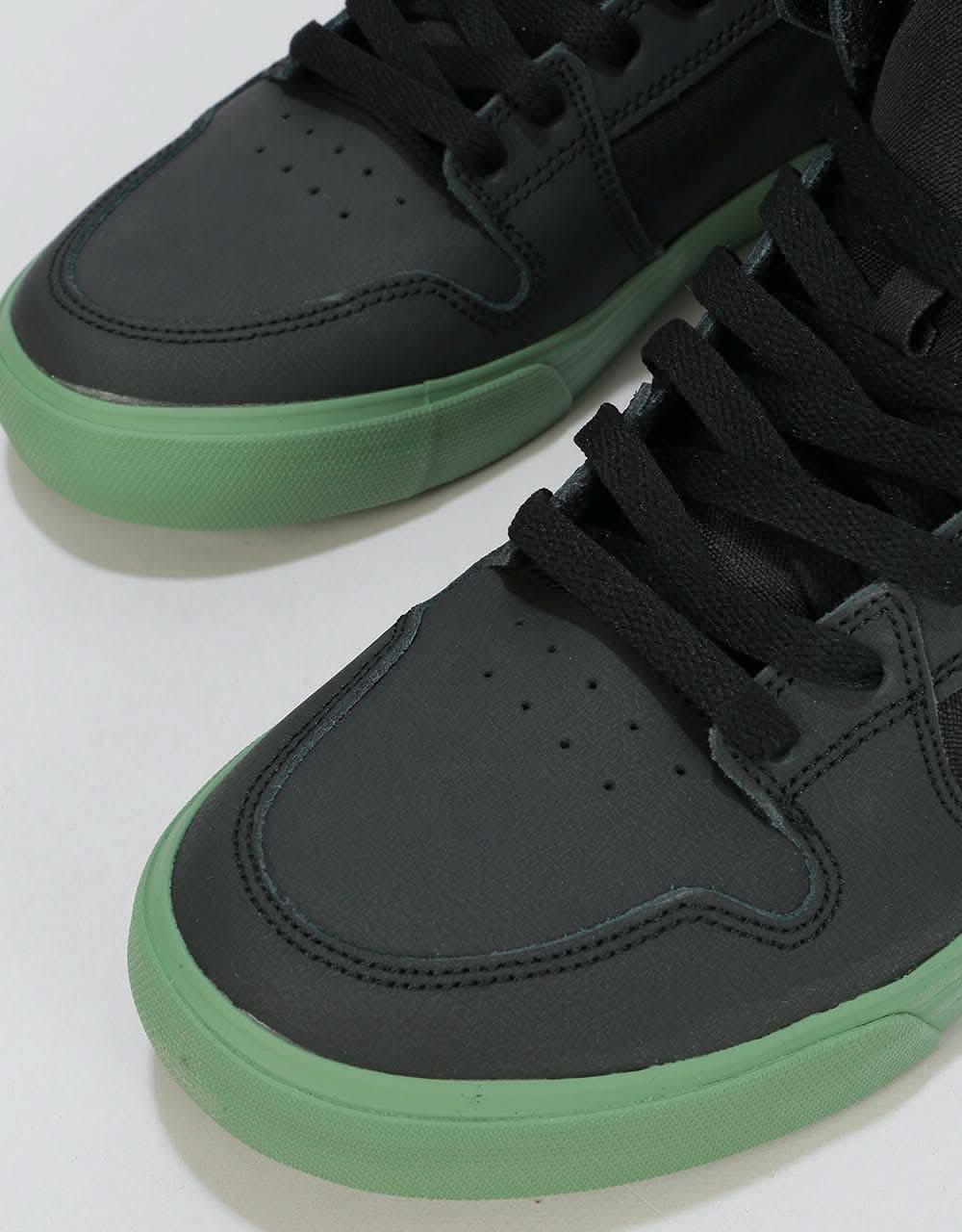 Supra Vaider Skate Shoes - Black/Hedge