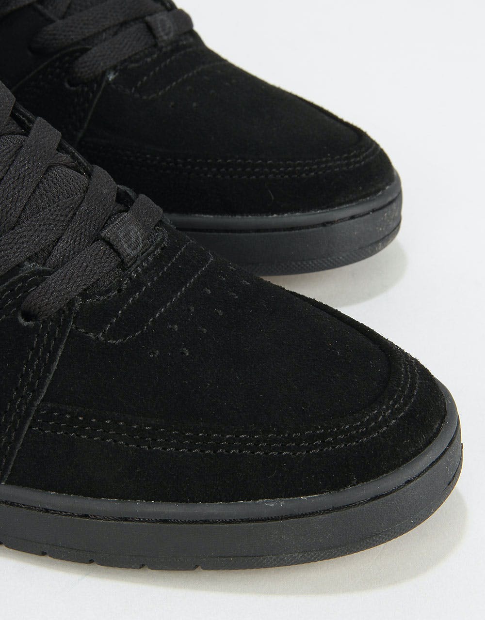éS Accel Slim Skate Shoes - Black/Black/Black