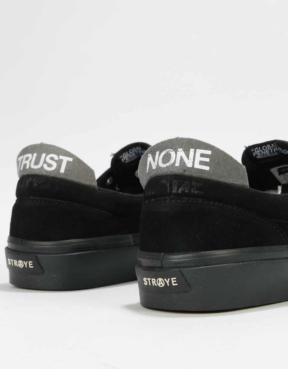 Straye Fairfax Skate Shoes - Black/Black Suede