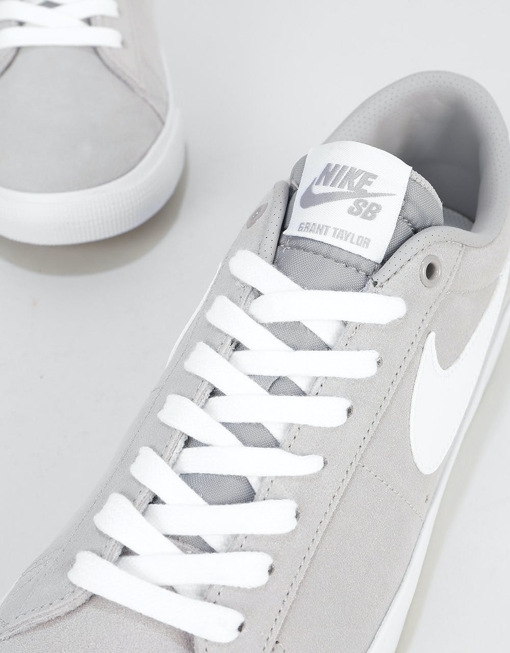Nike SB Blazer Low GT Skate Shoes - Atmosphere Grey/White