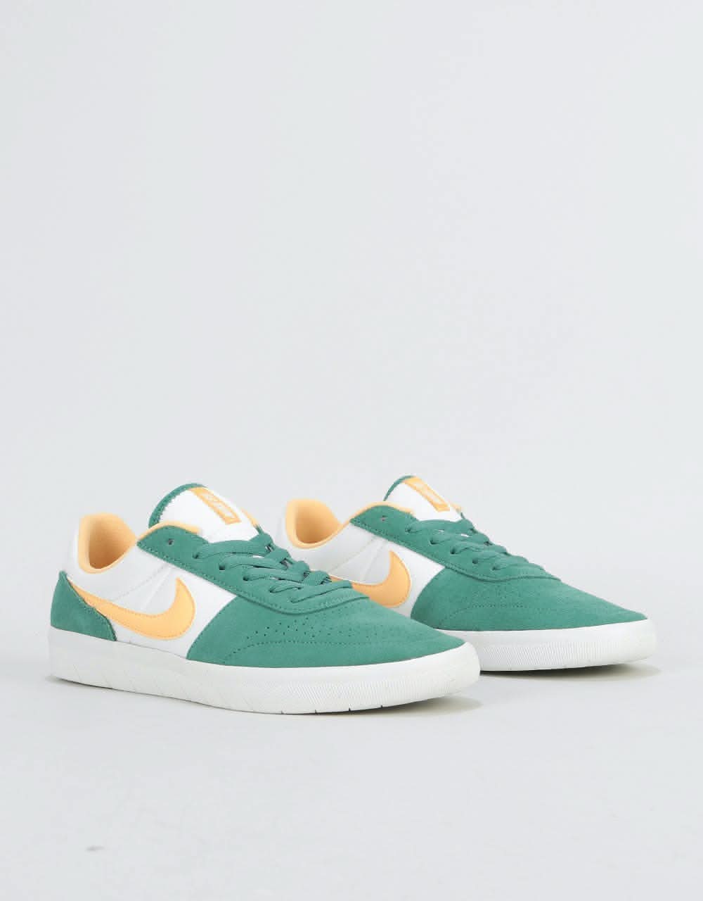 Nike SB Team Classic Skate Shoes - Bicoastal/Celestial Gold-White