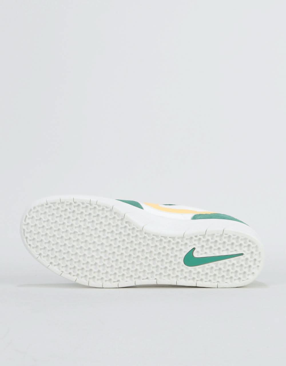 Nike SB Team Classic Skate Shoes - Bicoastal/Celestial Gold-White