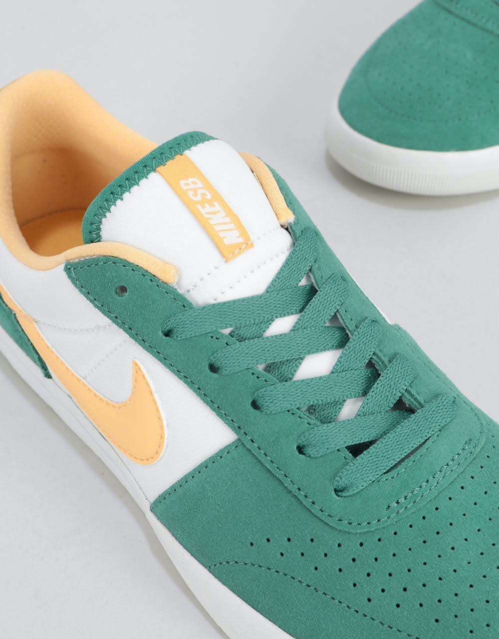 Nike SB Team Classic Skate Shoes - Bicoastal/Celestial Gold-White