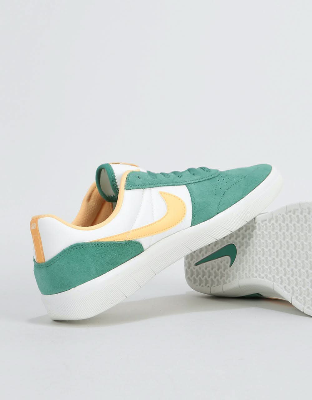 Nike SB Team Classic Skate Shoes - Bicoastal/Celestial Gold-White
