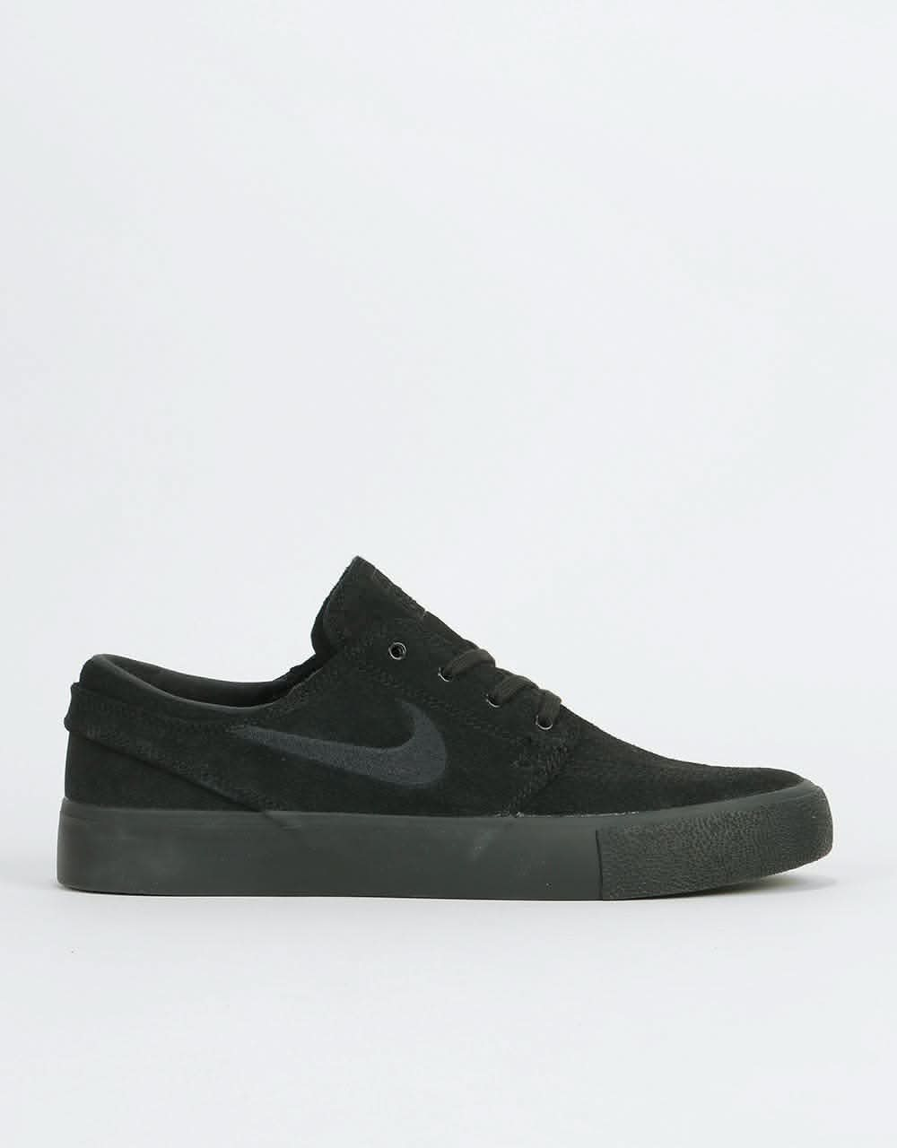 Nike SB Zoom Janoski RM Skate Shoes - Black/Black-Black-Black