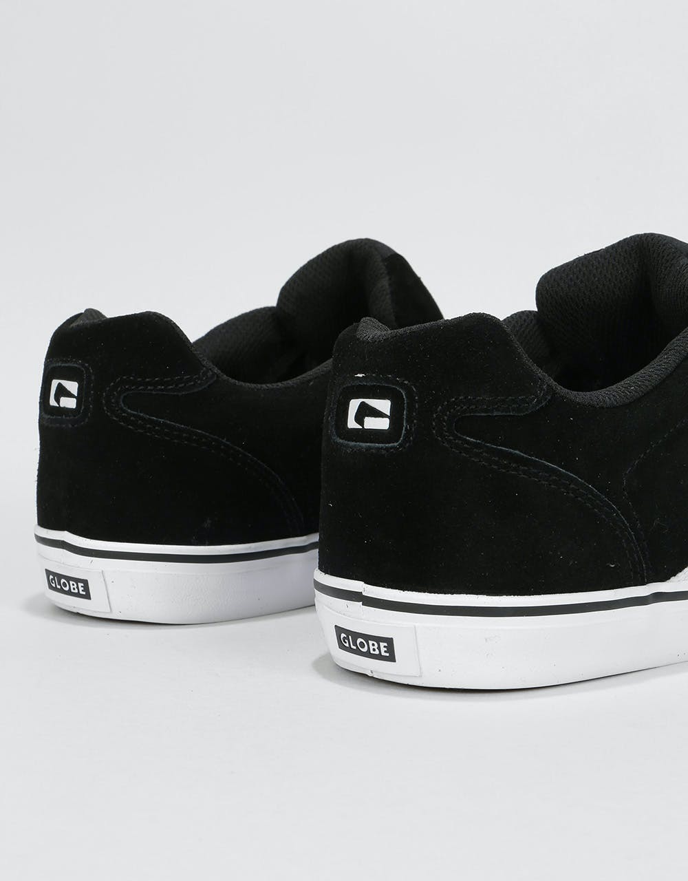 Globe Encore 2 Skate Shoes - Black/White
