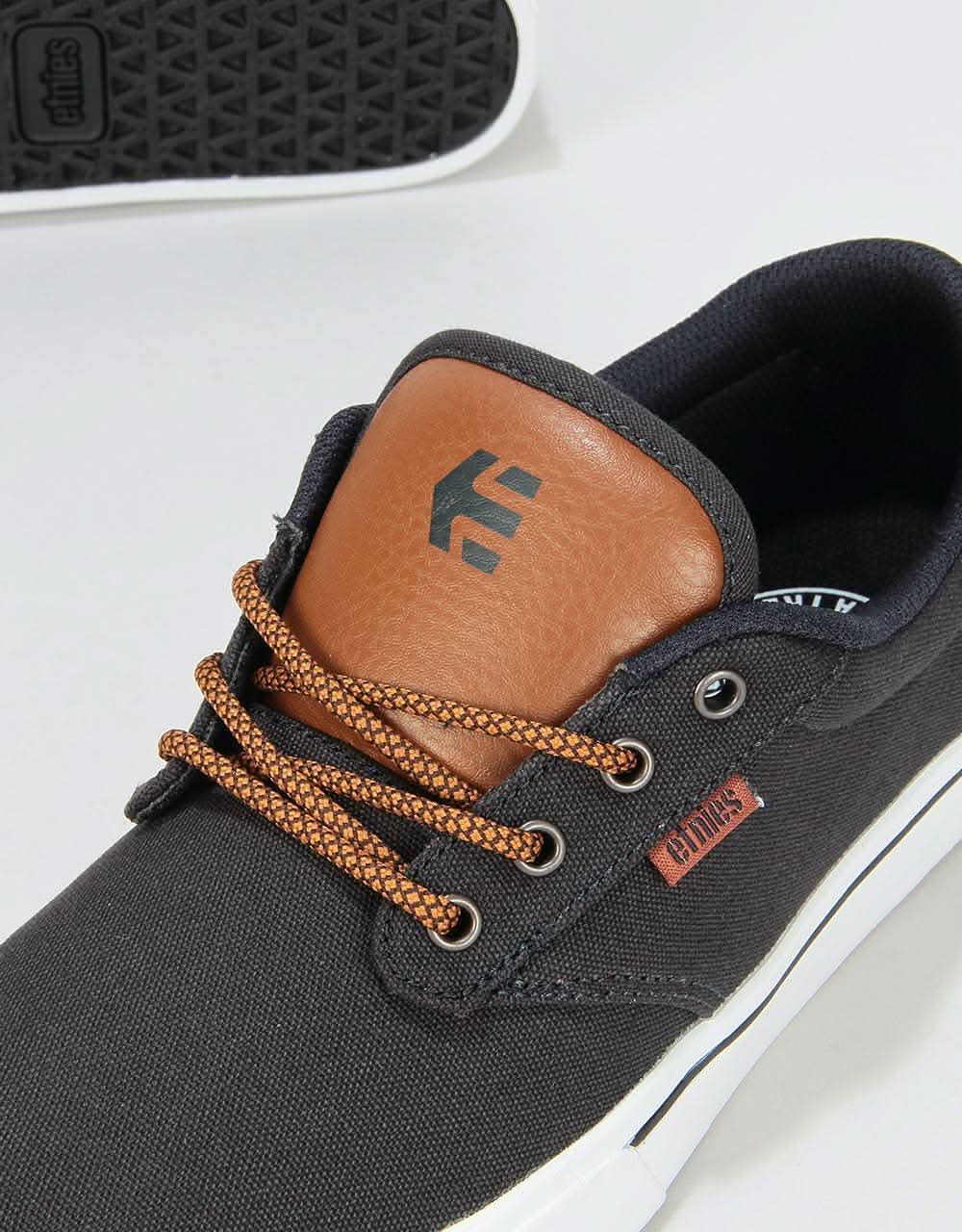 Etnies Jameson 2 Eco Skate Shoes - Navy/Tan/White