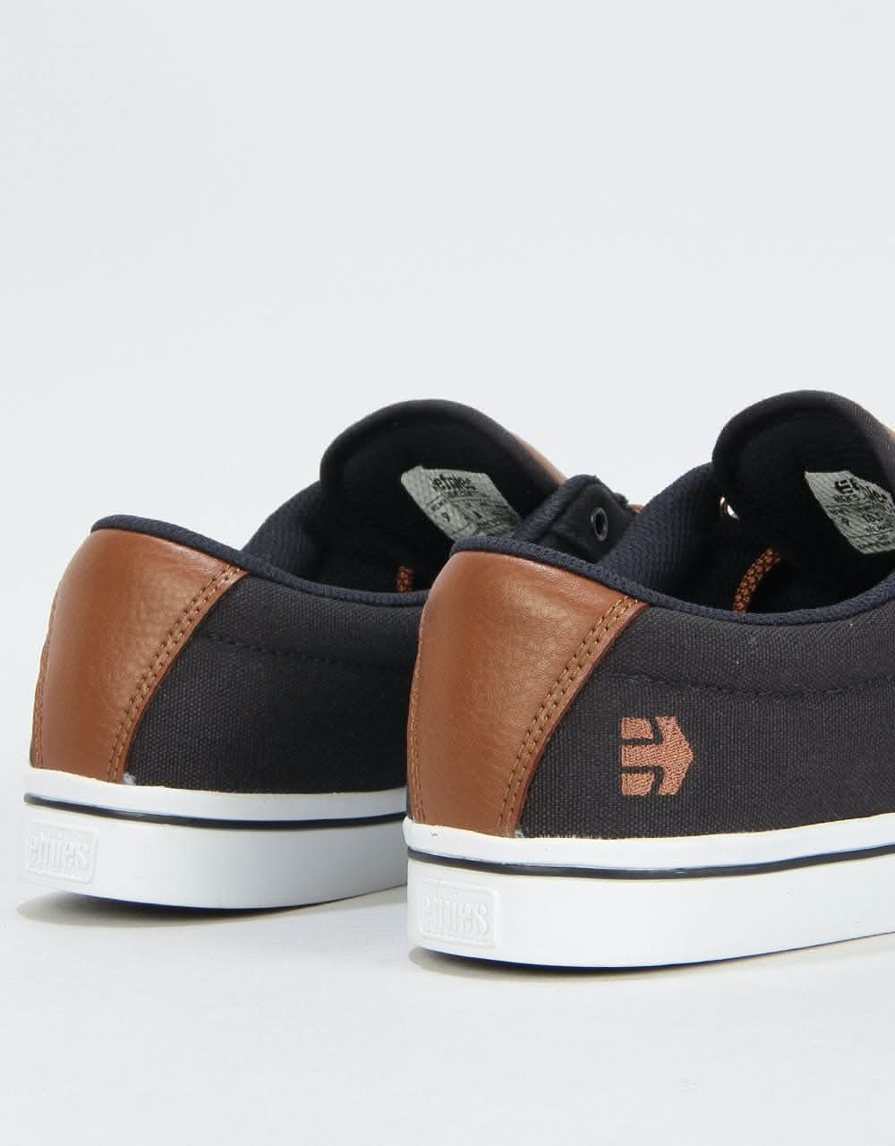 Etnies Jameson 2 Eco Skate Shoes - Navy/Tan/White
