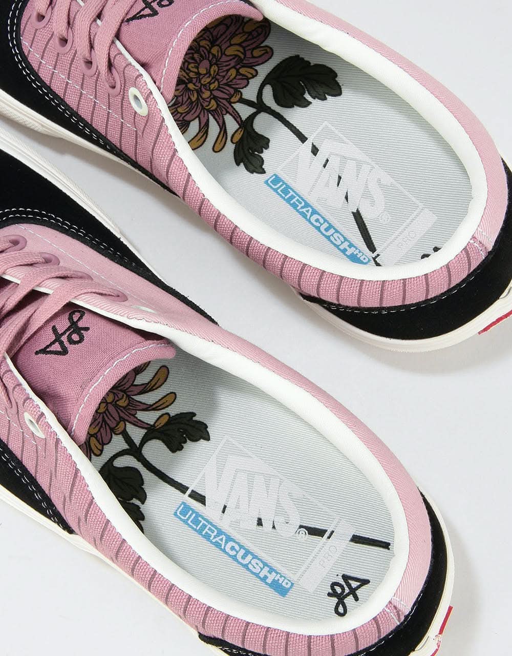 vans era rose