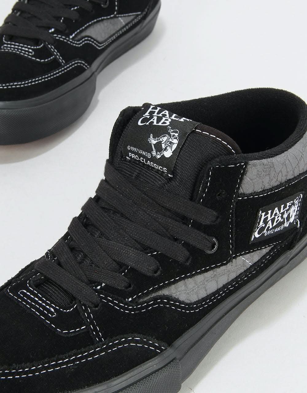 Vans Half Cab Pro '92 Skate Shoes - (Croc) Black/Pewter