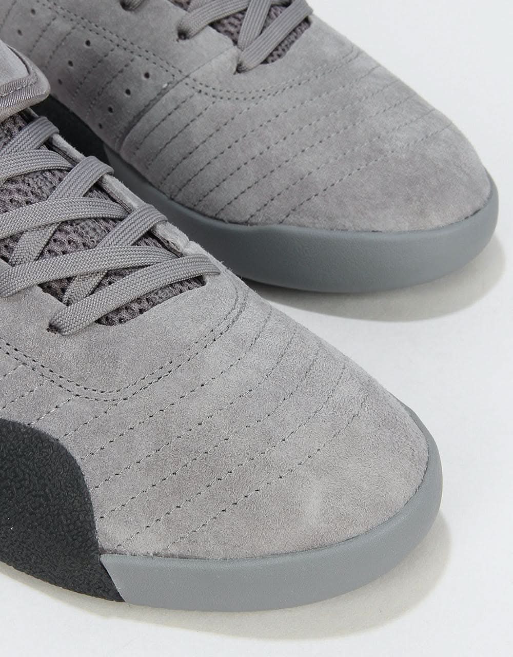 Adidas 3ST.003 Skate Shoes - Grey/Carbon//Gold Metallic
