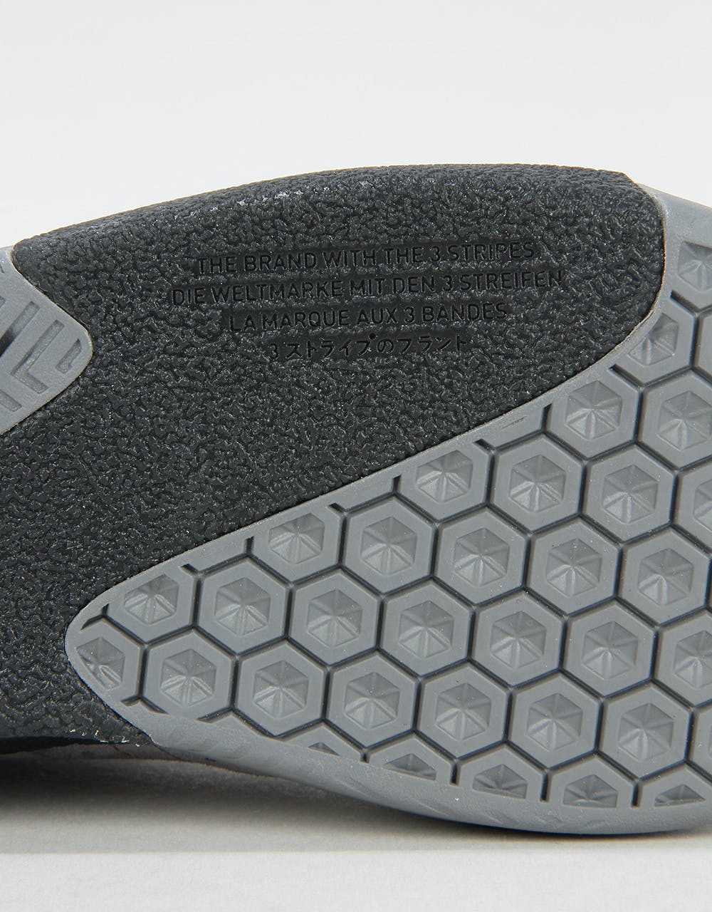 Adidas 3ST.003 Skate Shoes - Grey/Carbon//Gold Metallic