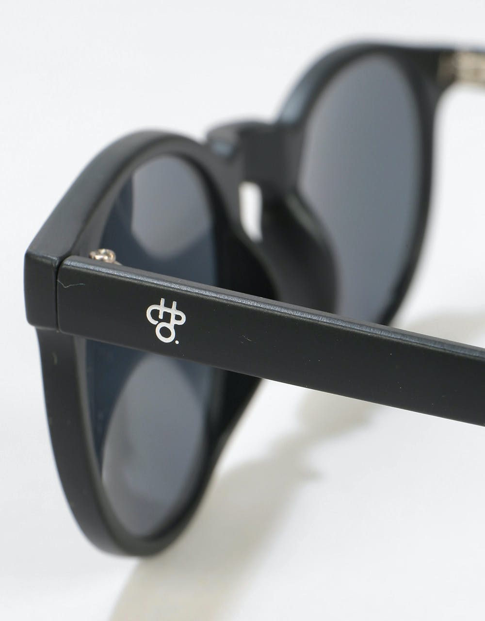 CHPO Coxos Sunglasses - Black/Black