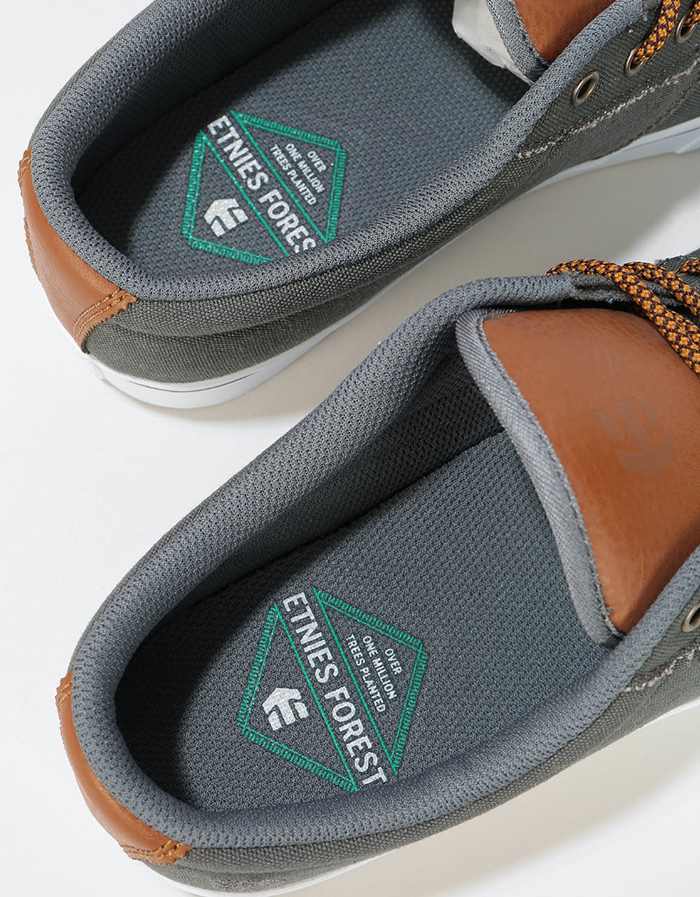 Etnies Jameson 2 Eco Skate Shoes - Grey/Brown