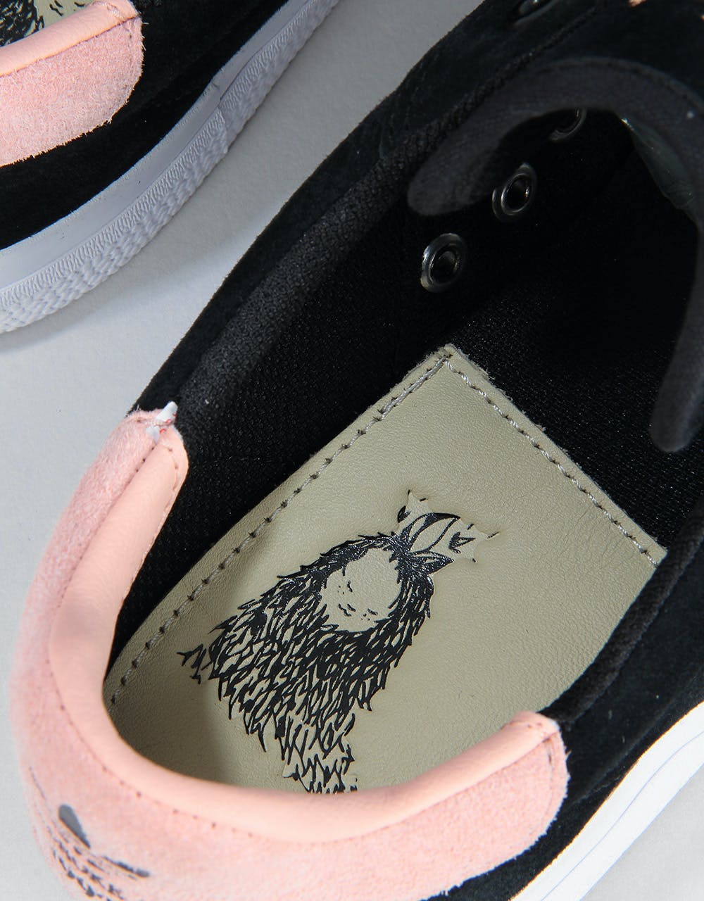 Adidas Nora 3MC Skate Shoes - Core Black/White/Glow Pink
