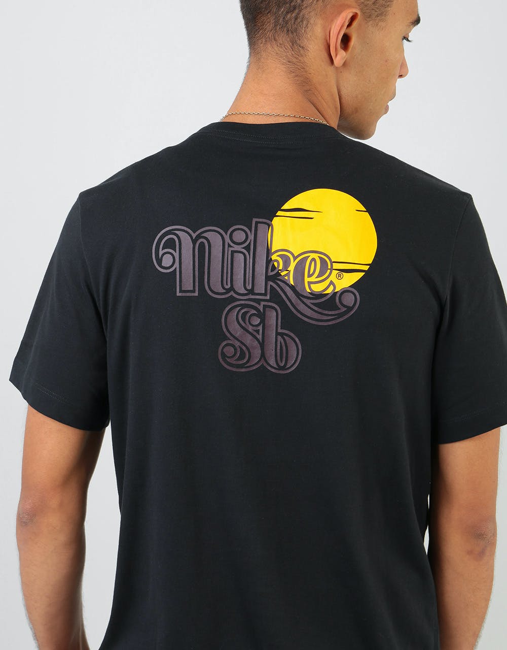 Nike SB Sunrise T-Shirt - Black/Mahogany