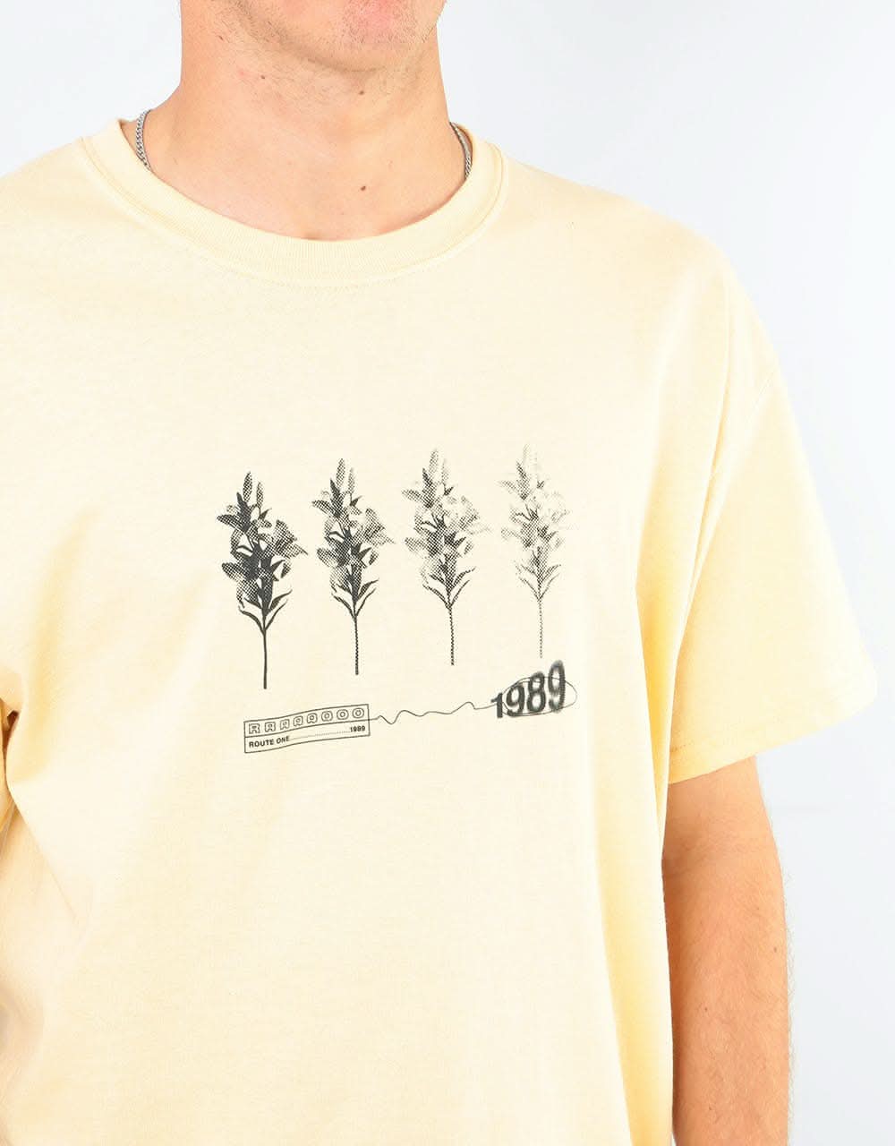 Route One Virtual Lillies T-Shirt - Vegas Gold