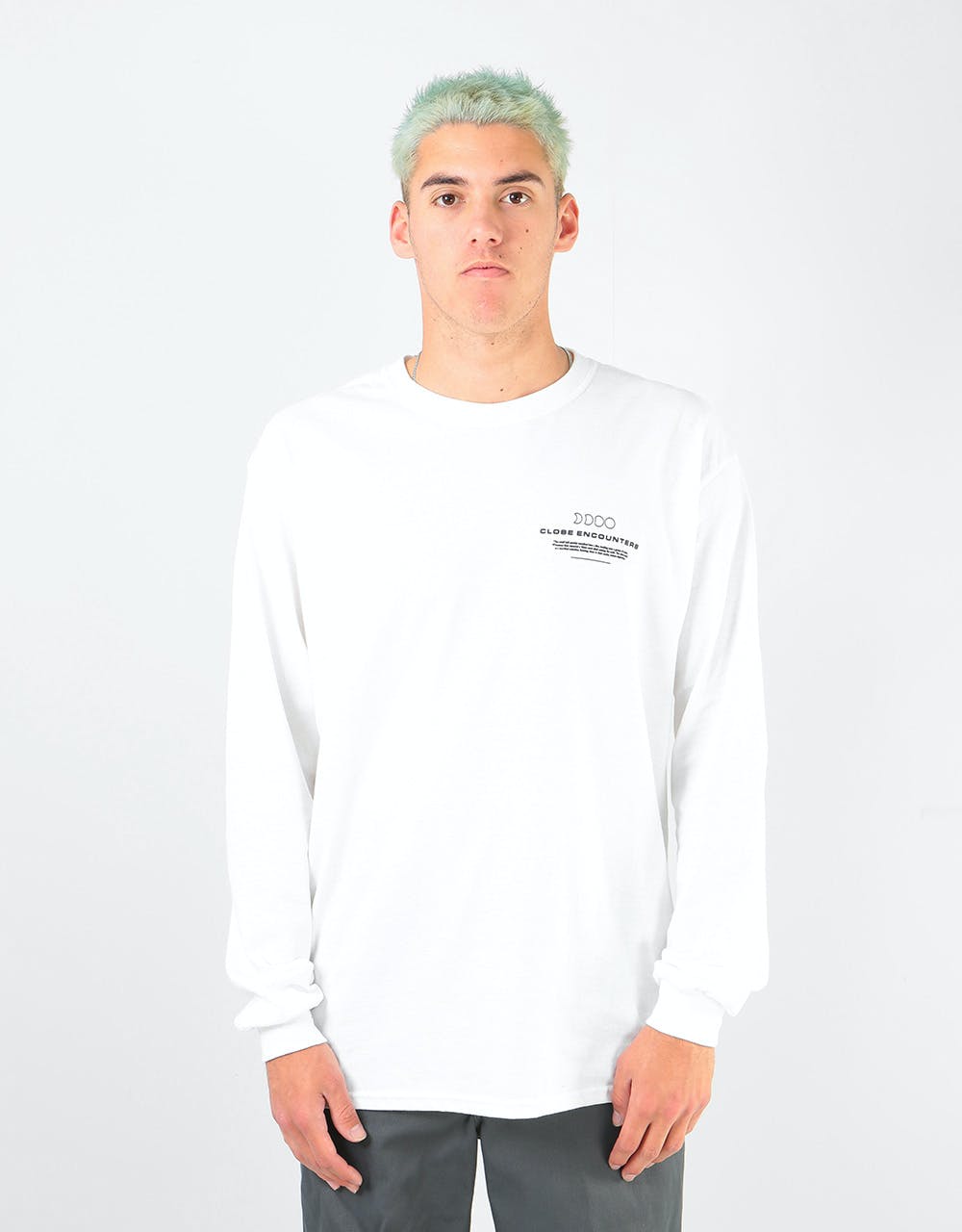 Route One Close Encounters Long Sleeve T-Shirt - White