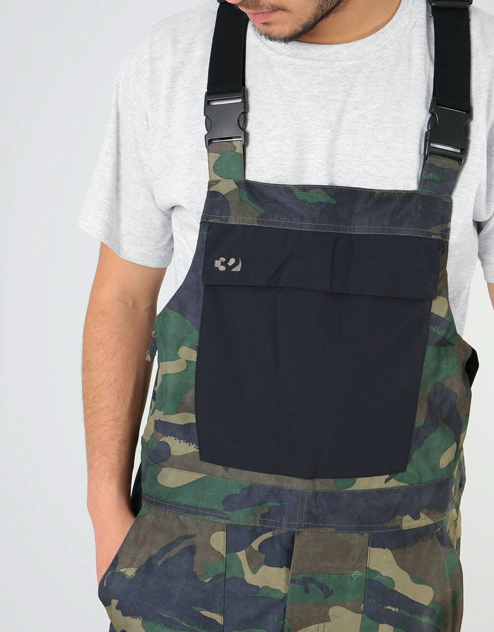 ThirtyTwo Basement Bib 2020 Snowboard Pants - Camo