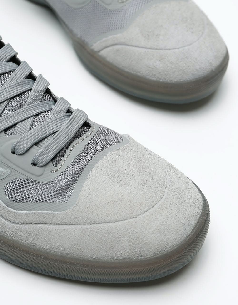 Vans AVE Pro Skate Shoes - (Reflective) Grey