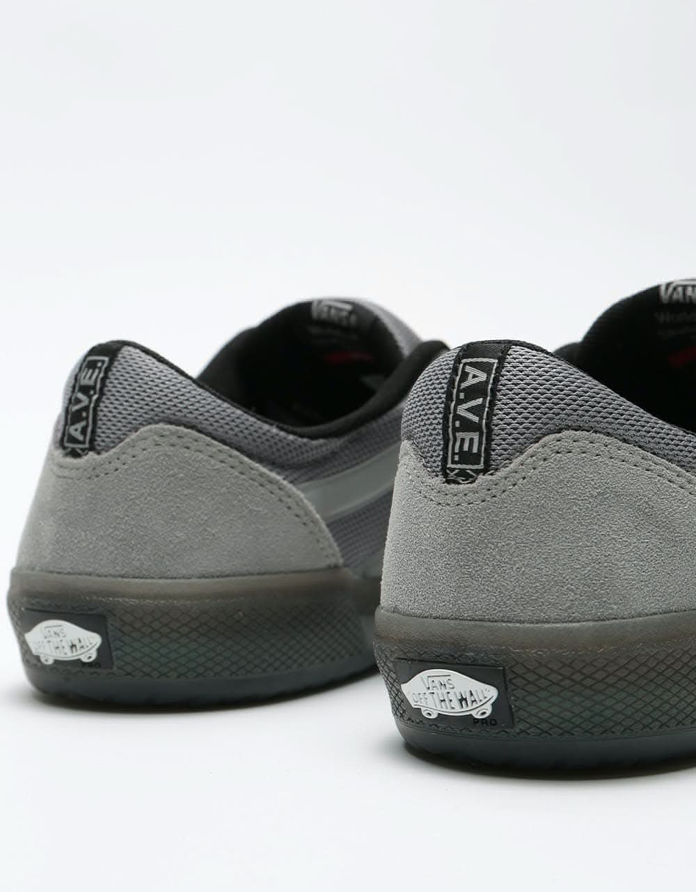 Vans AVE Pro Skate Shoes - (Reflective) Grey