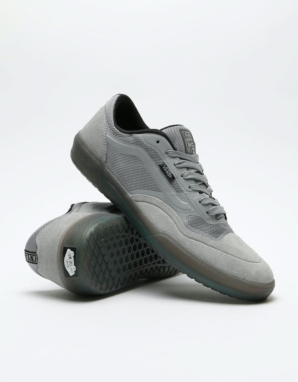 Vans AVE Pro Skate Shoes - (Reflective) Grey