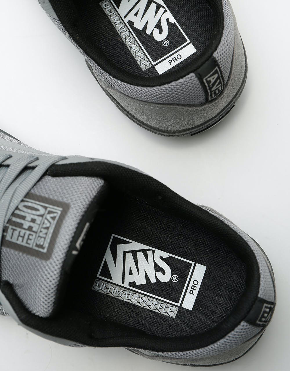Vans AVE Pro Skate Shoes - (Reflective) Grey