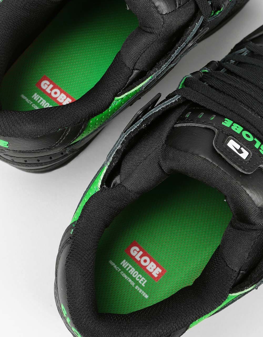 Globe Sabre Skate Shoes - Black/Moto Green
