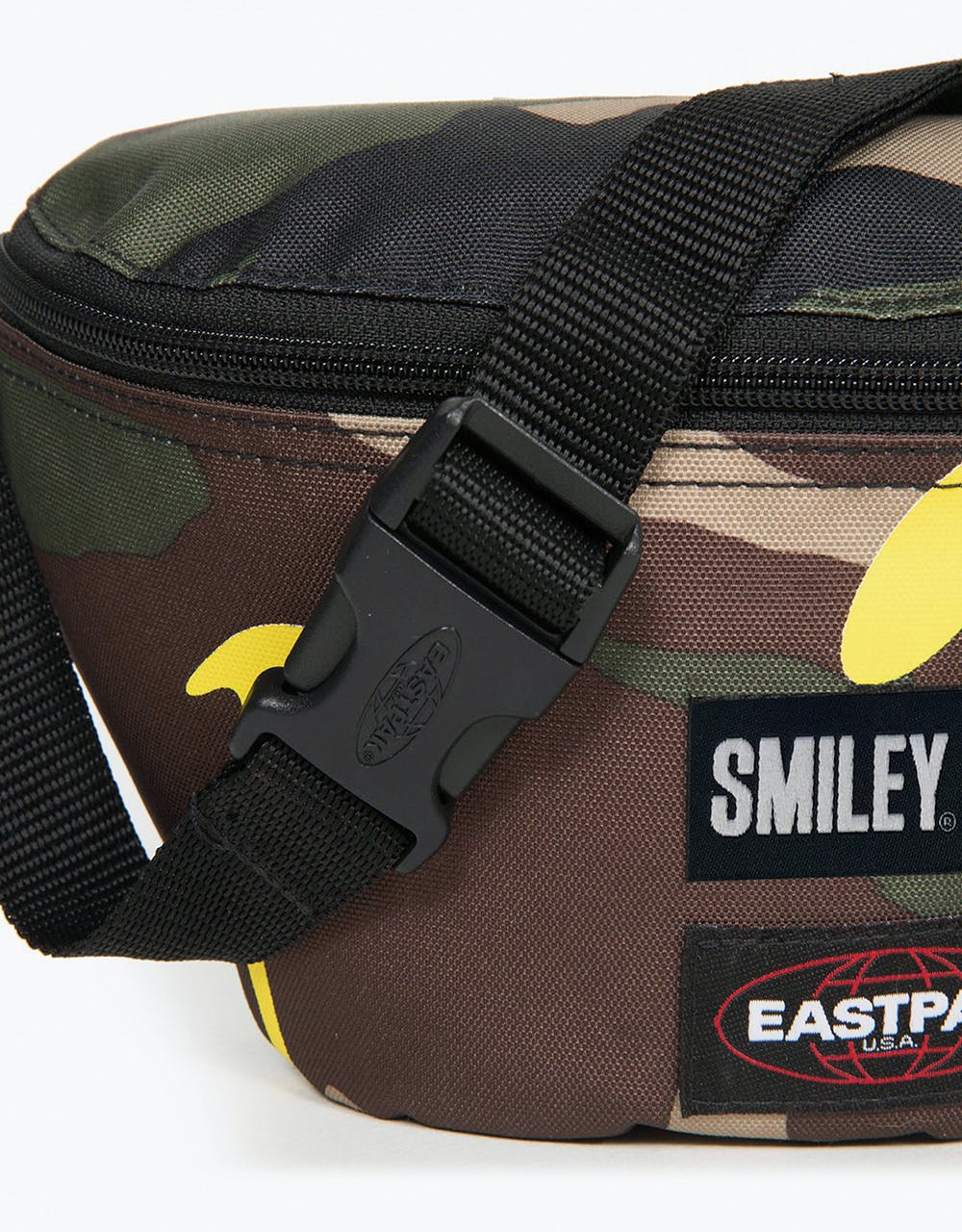Eastpak x Smiley Springer Cross Body Bag - Smile Camo