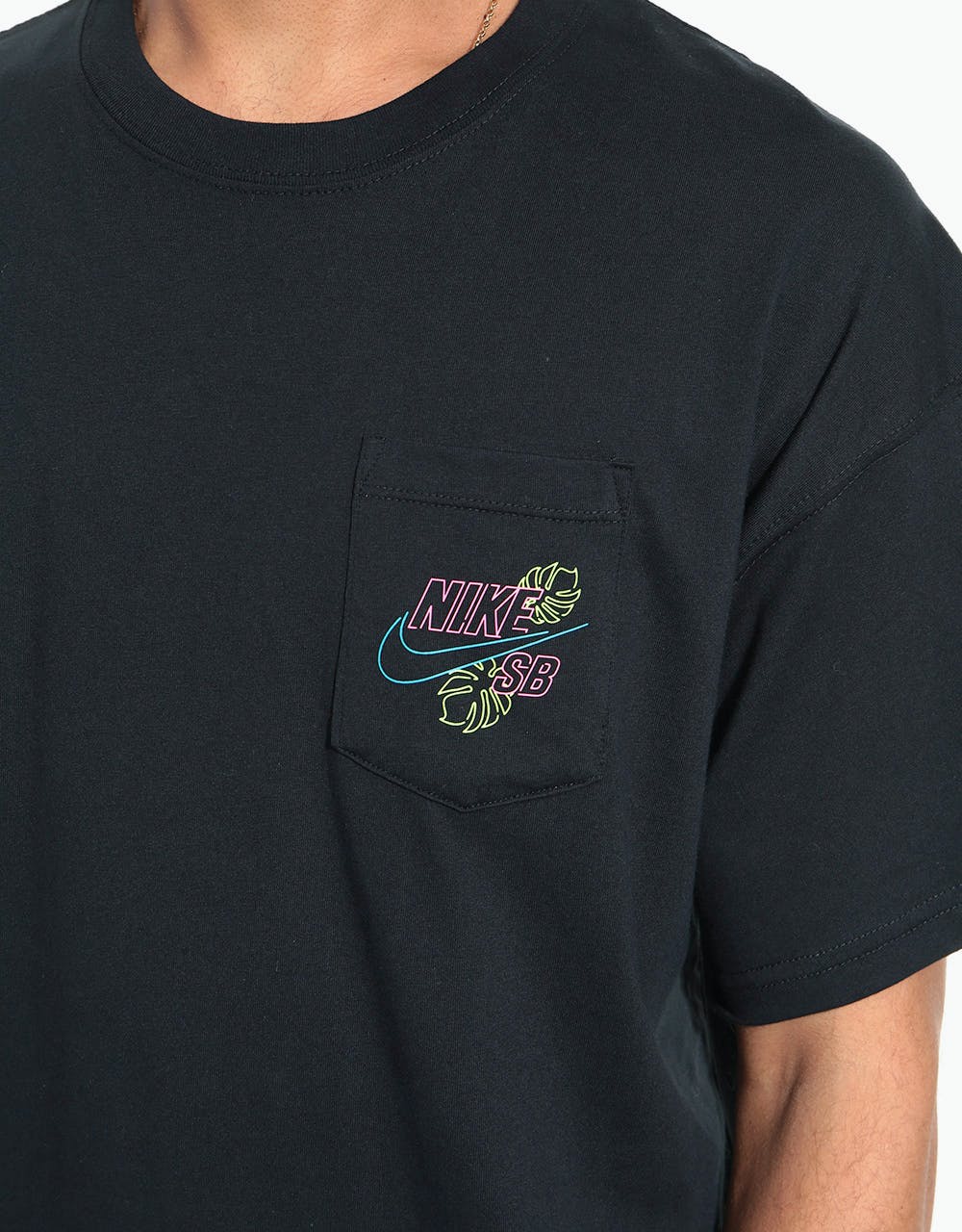 Nike SB Paradise Pocket T-Shirt - Black