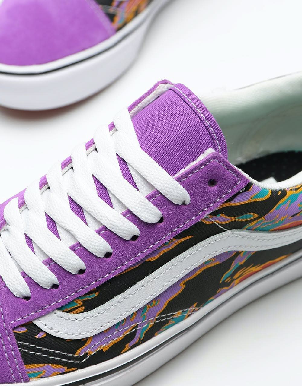 Vans ComfyCush Old Skool Skate Shoes - (Suede) Dewberry/Tiger Camo
