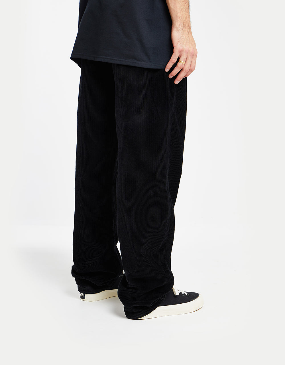 Route One Relaxed Fit Big Wale Cords - Black