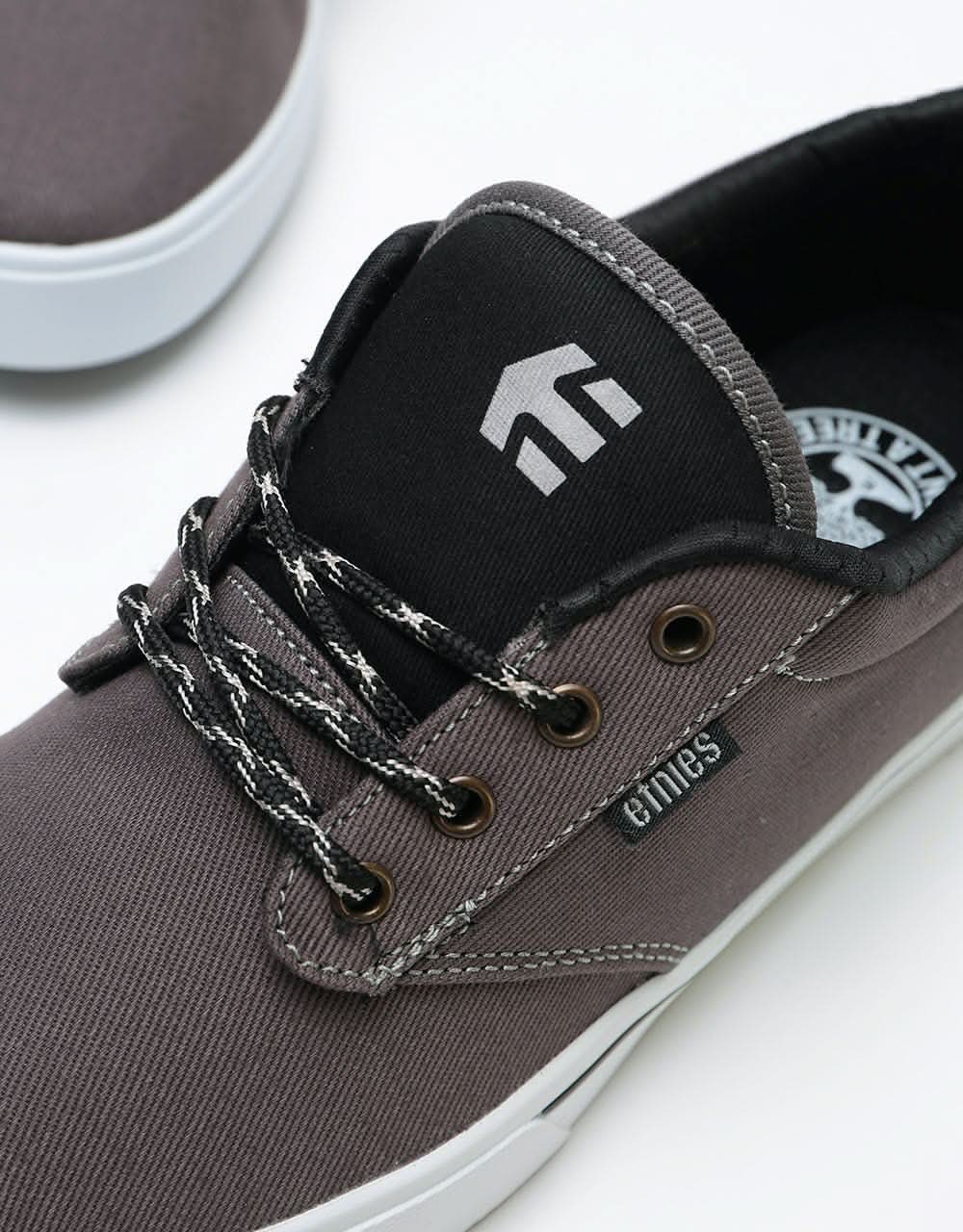 Etnies Jameson 2 Eco Skate Shoes - Grey/Black/Gold