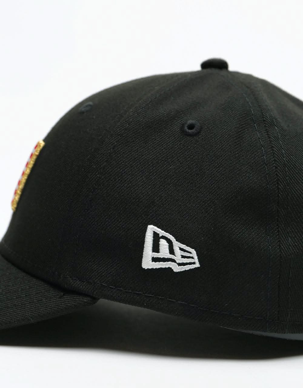 New Era 9Forty Flagged Cap - Black