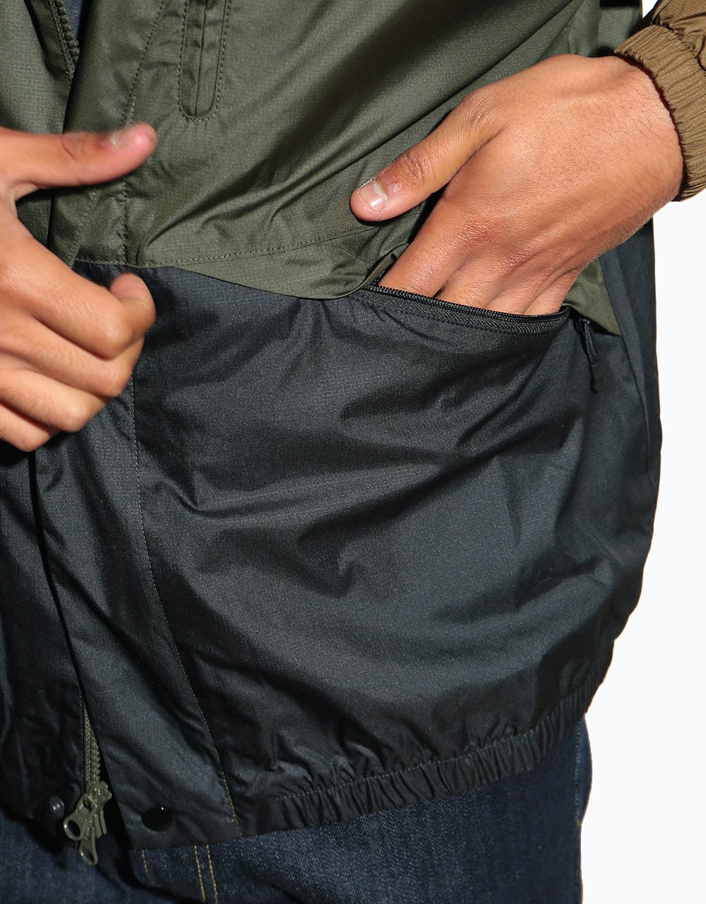 Nike SB Seasonal Jacket - Cargo Khaki/Black/Yukon Brown/Black