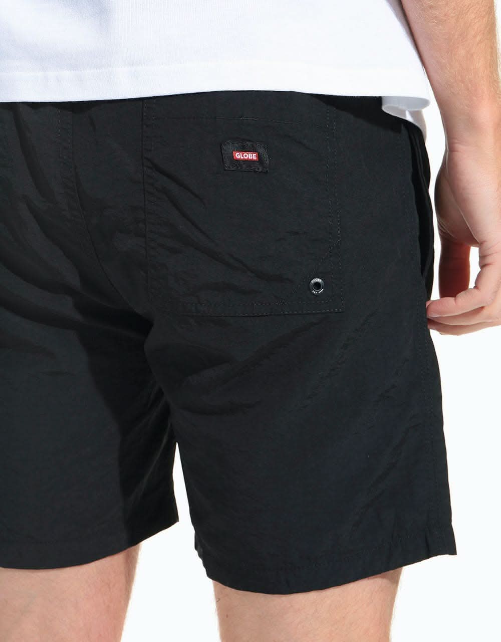 Globe Dana V 16.5" Poolshort - Black