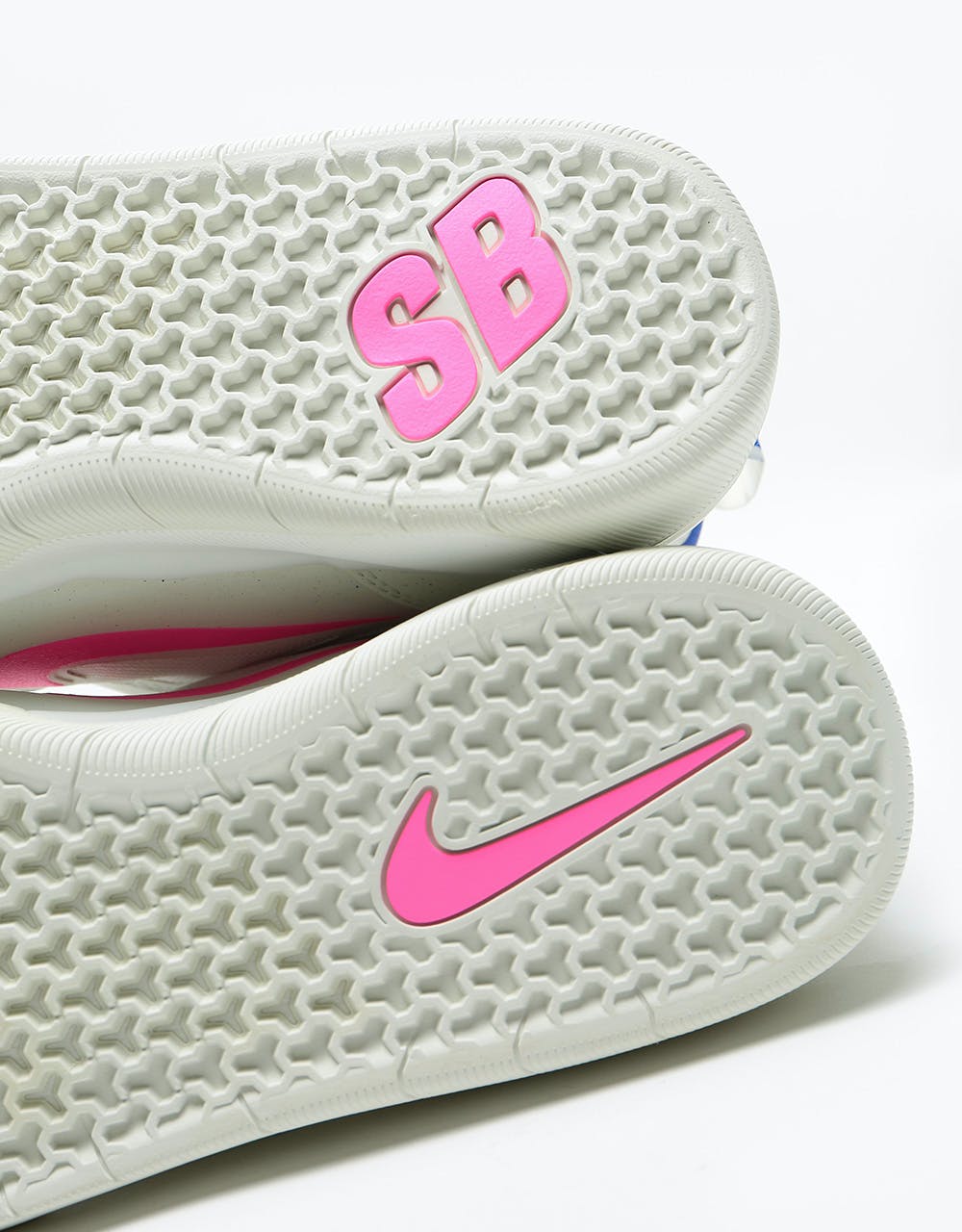 Nike SB Nyjah Free 2.0 T Skate Shoes - Summit White/Racer Blue-Pink Bl