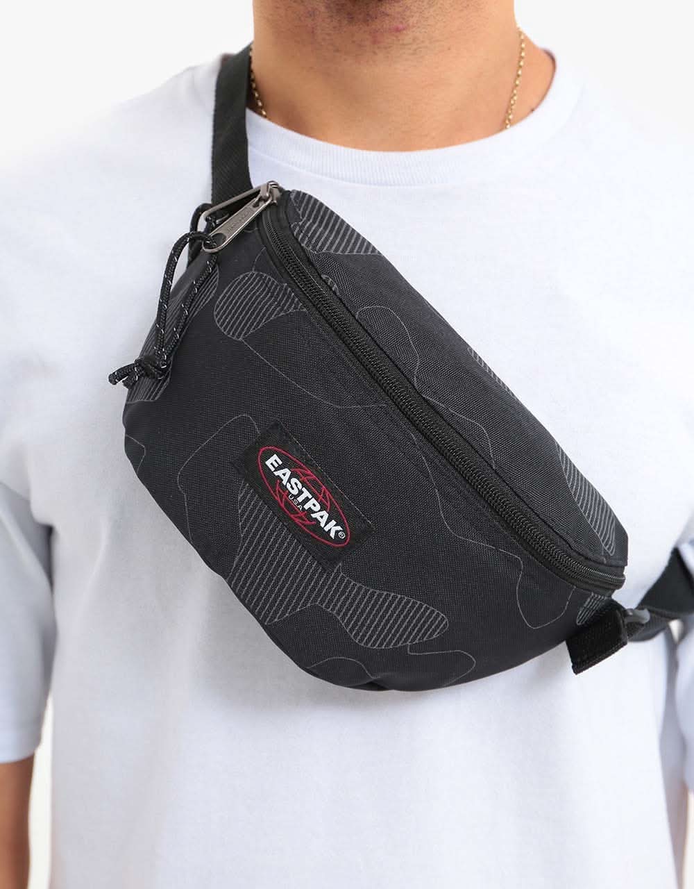 Eastpak Springer Cross Body Bag - Reflective Camo Black