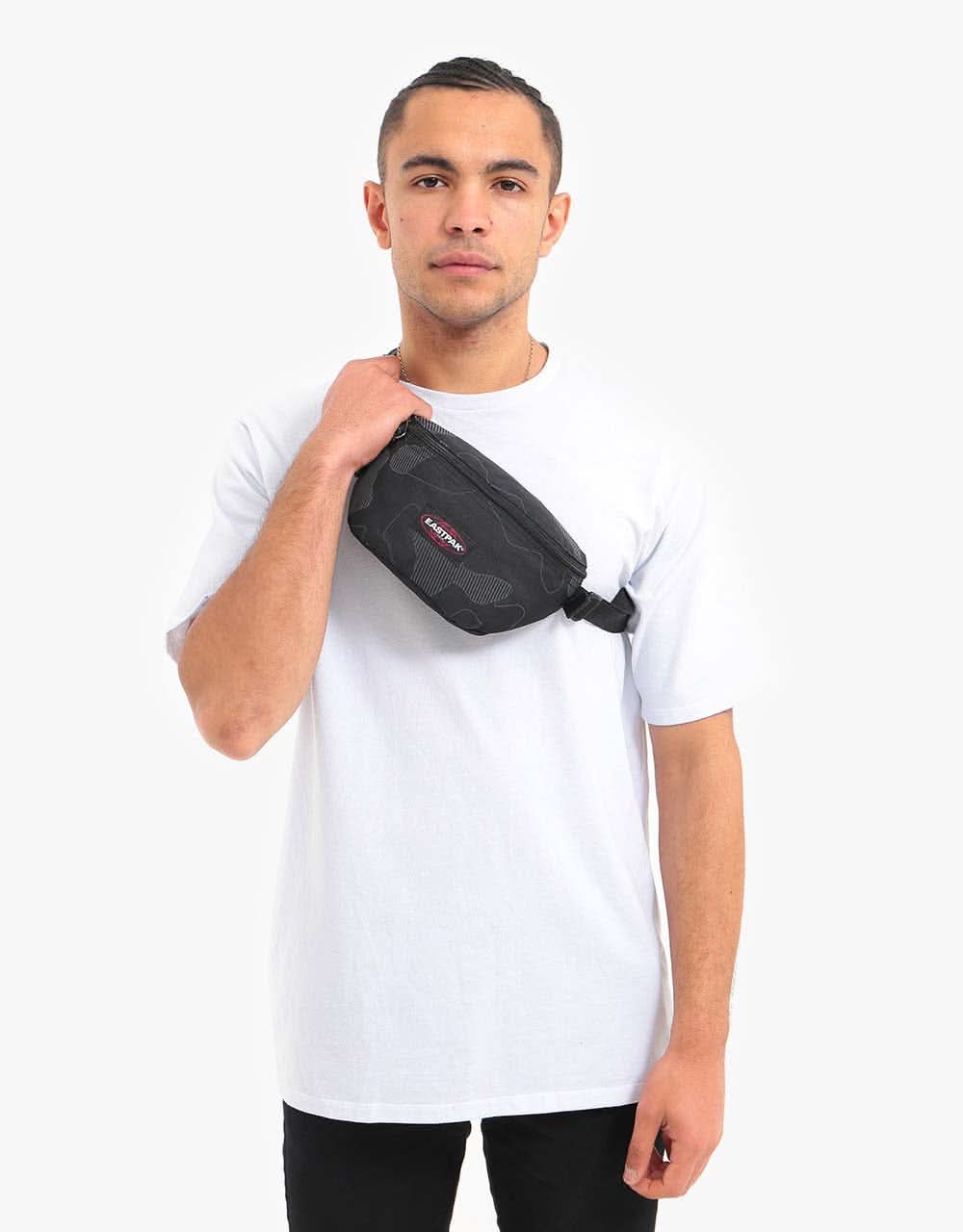 Eastpak Springer Cross Body Bag - Reflective Camo Black