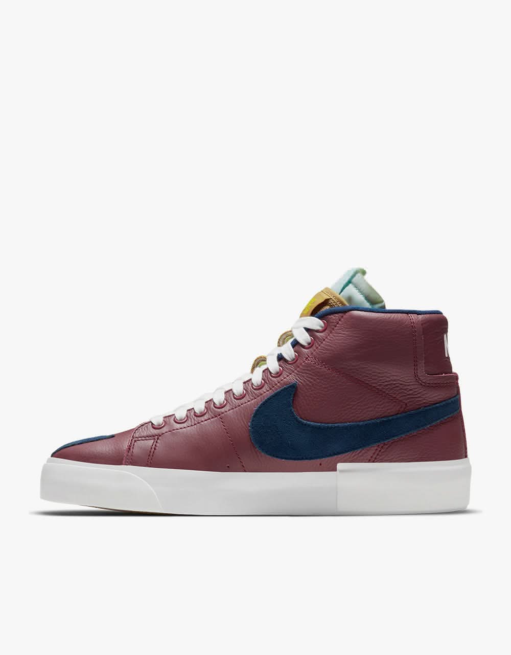 Nike SB Zoom Blazer Mid Edge Skate Shoes - Team Red/Navy-Light Dew-Summit White