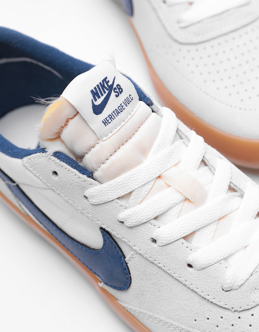 Nike SB Heritage Vulc Skate Shoes - Summit White/Navy-White-Gum Light Brown