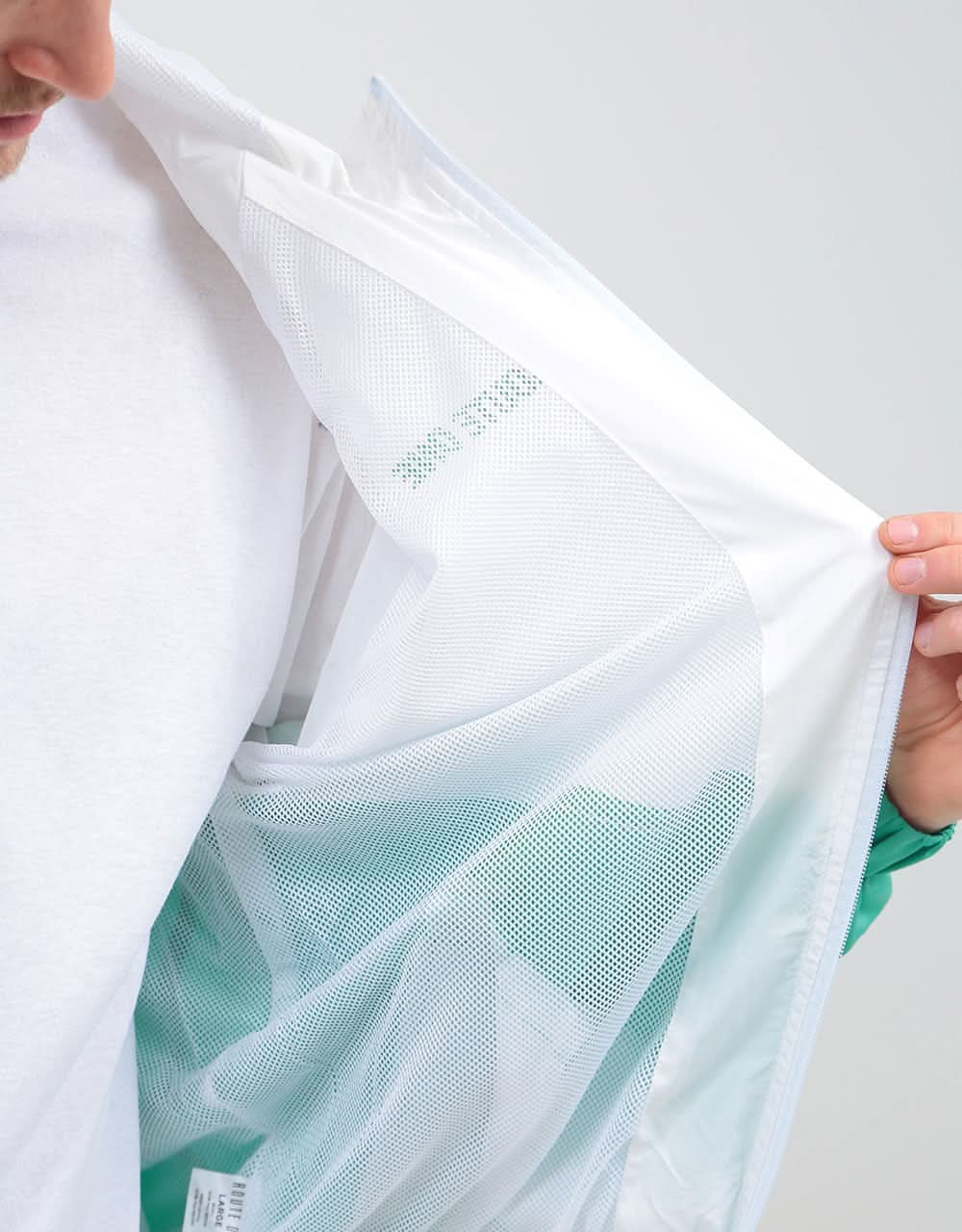 Route One Shelling Windbreaker - White/Quiet Wave
