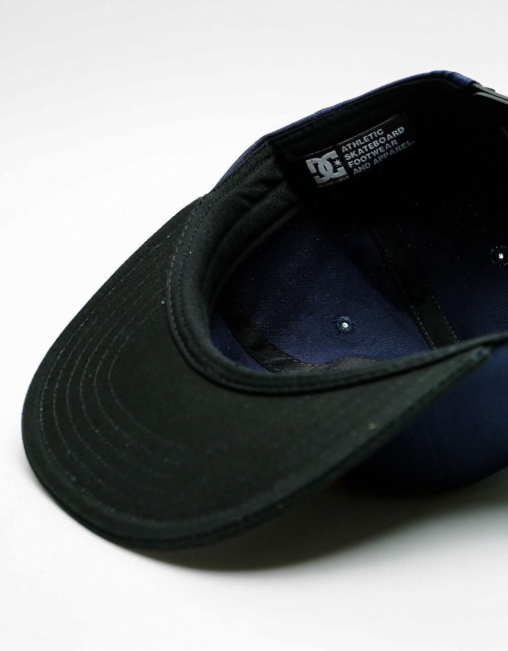 DC Burner Snapback Snapback Cap - Navy Blazer