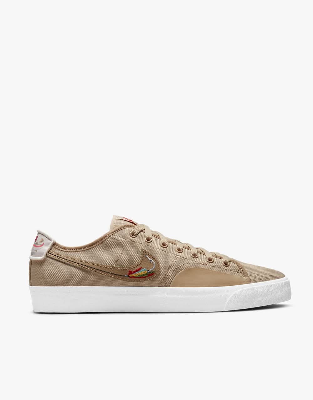 nike sb blzr court skate shoe
