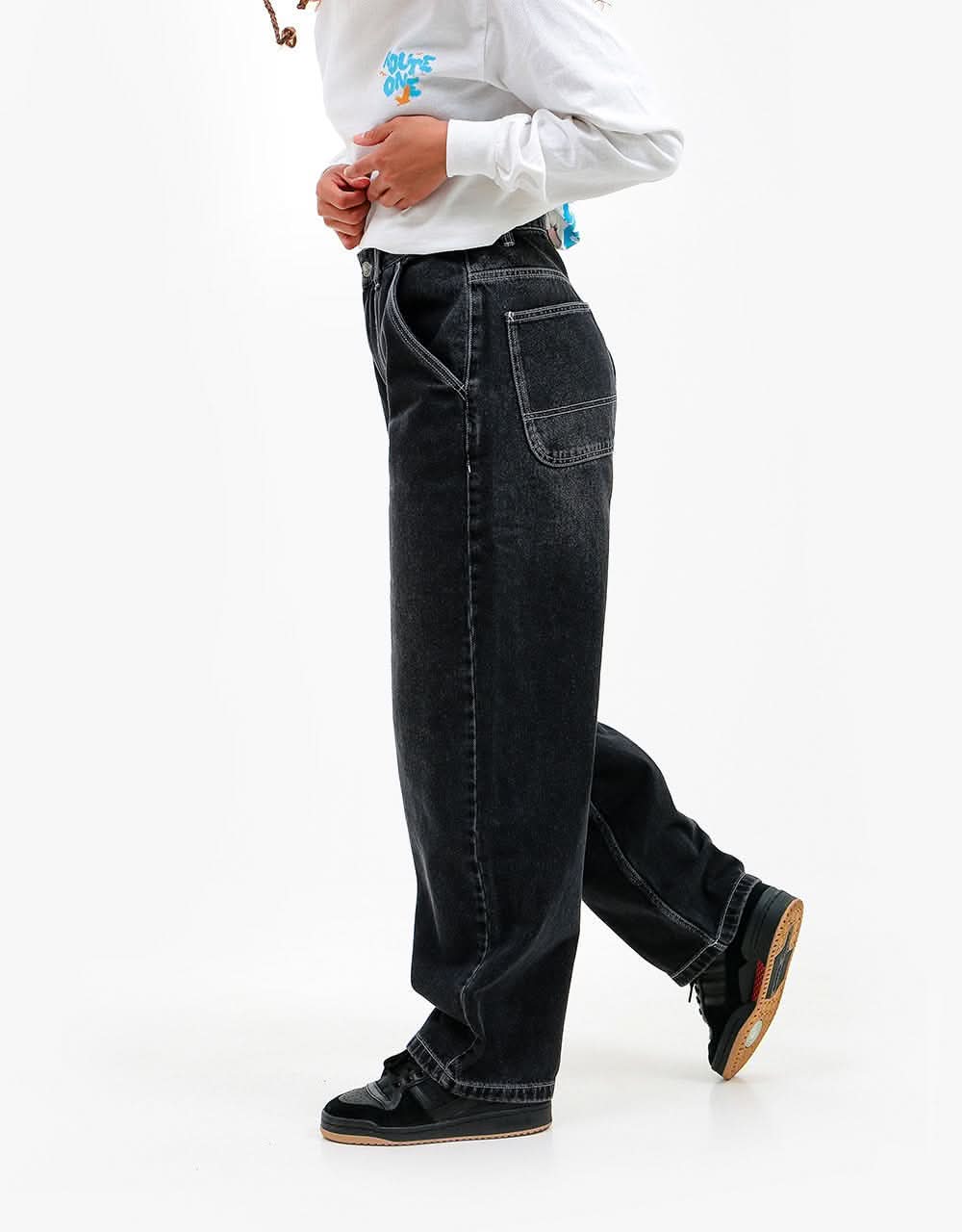 baggy jeans with af1