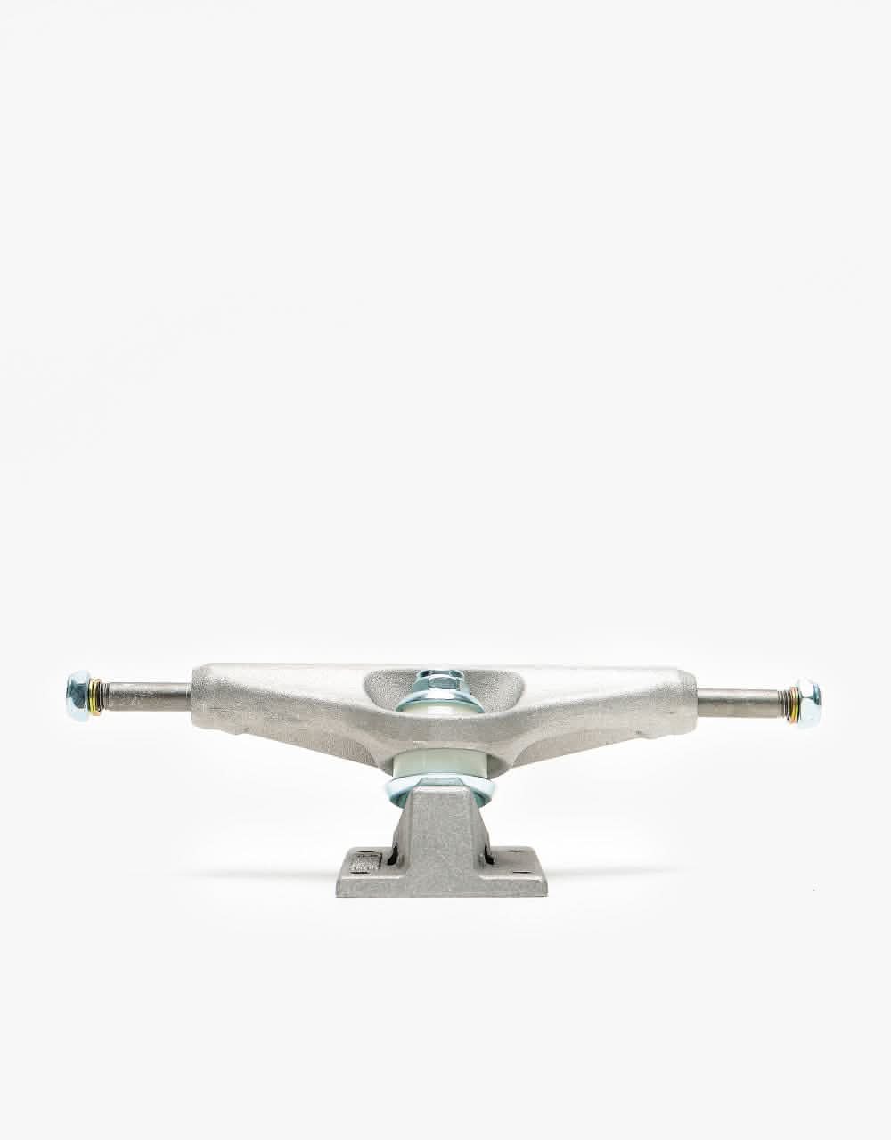 Venture Worrest Plaza Raw 5.2 Low Skateboard Trucks (Pair)