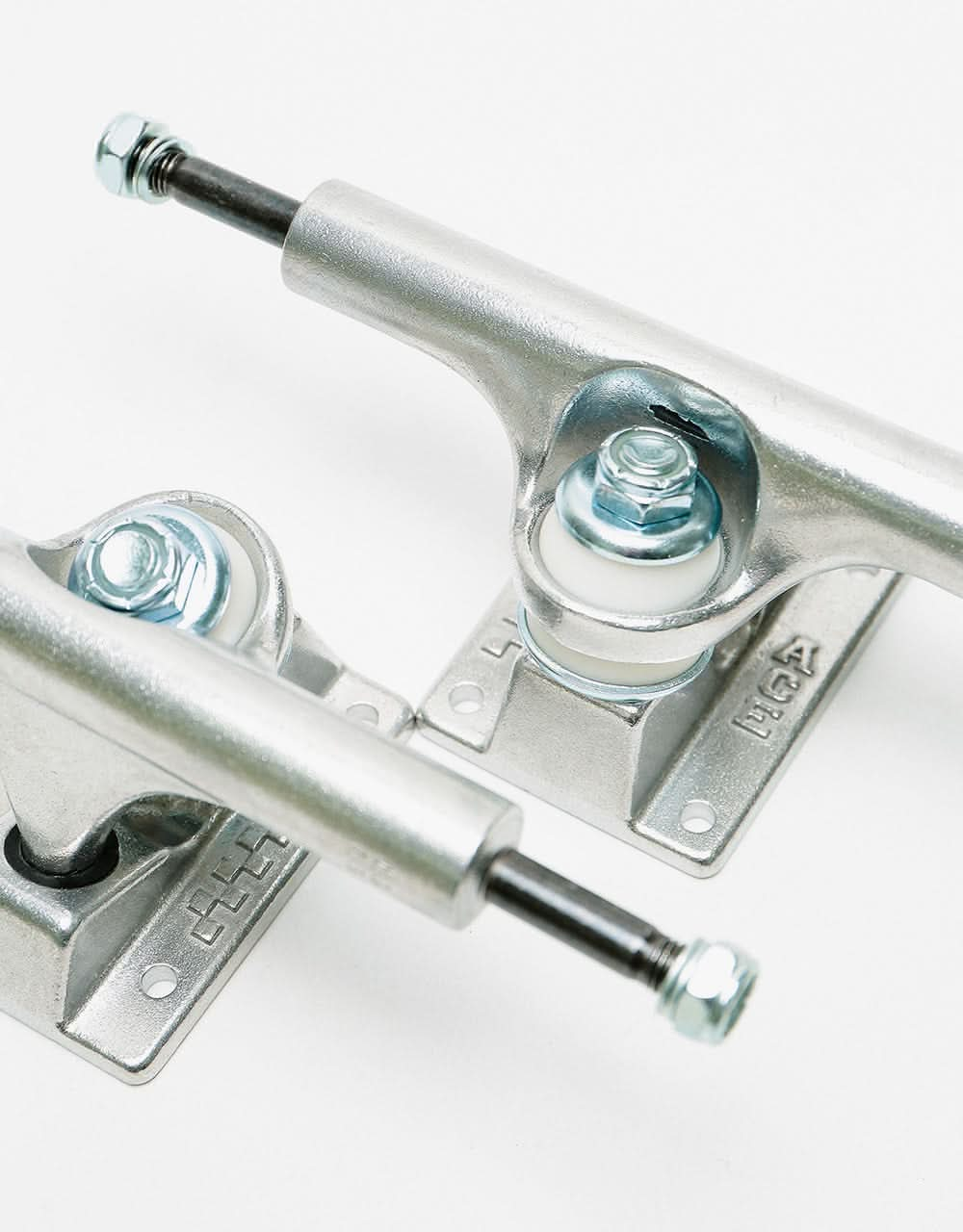 Ace 33 Classic Skateboard Trucks - Polished (Pair)