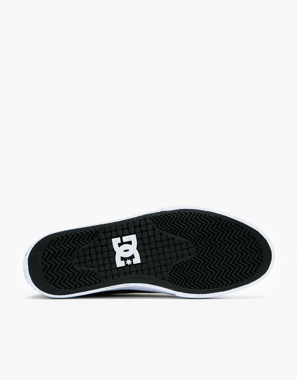 DC Manual Skate Shoes - Black/White